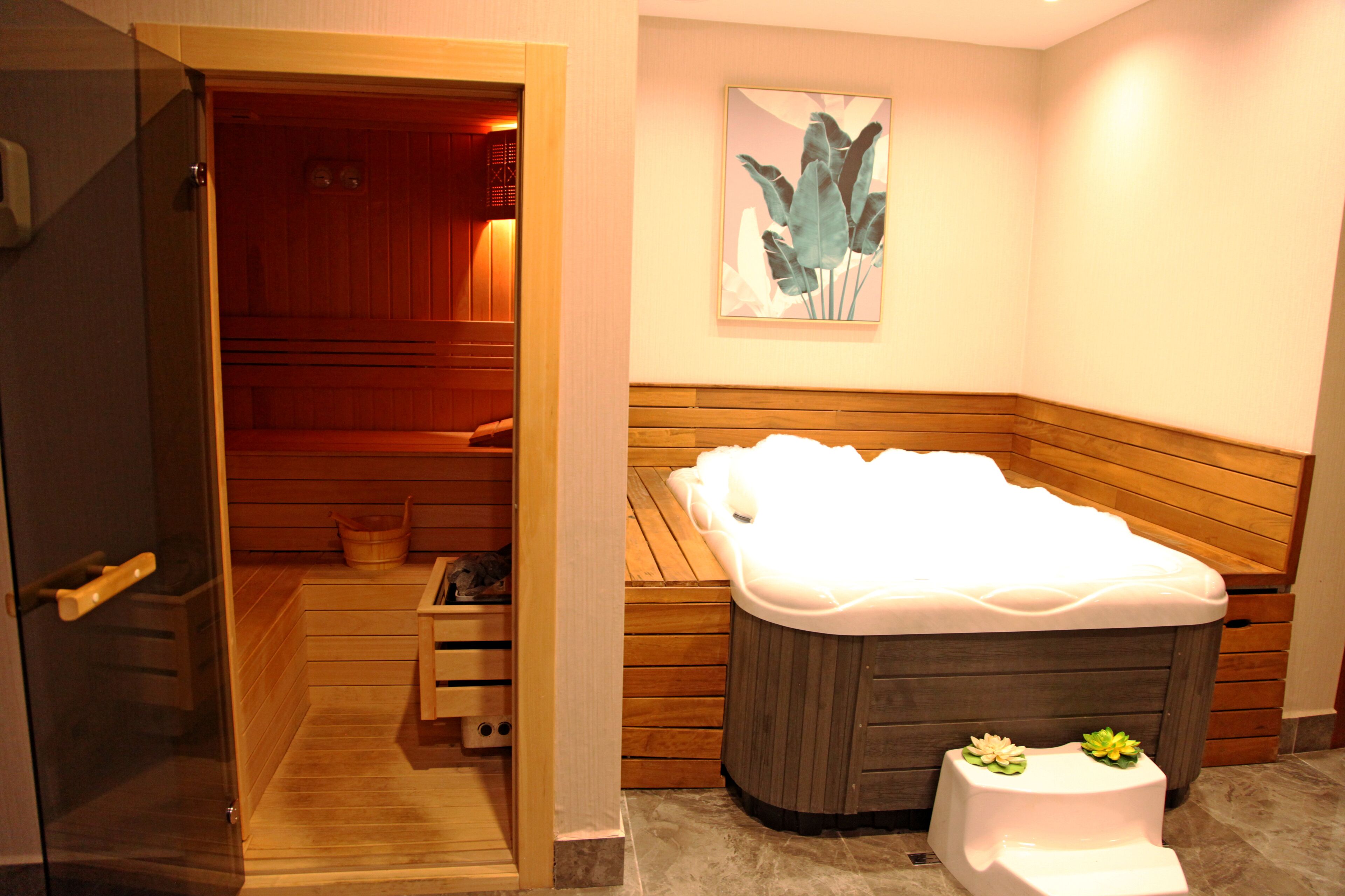 couples treatment room(s), massages