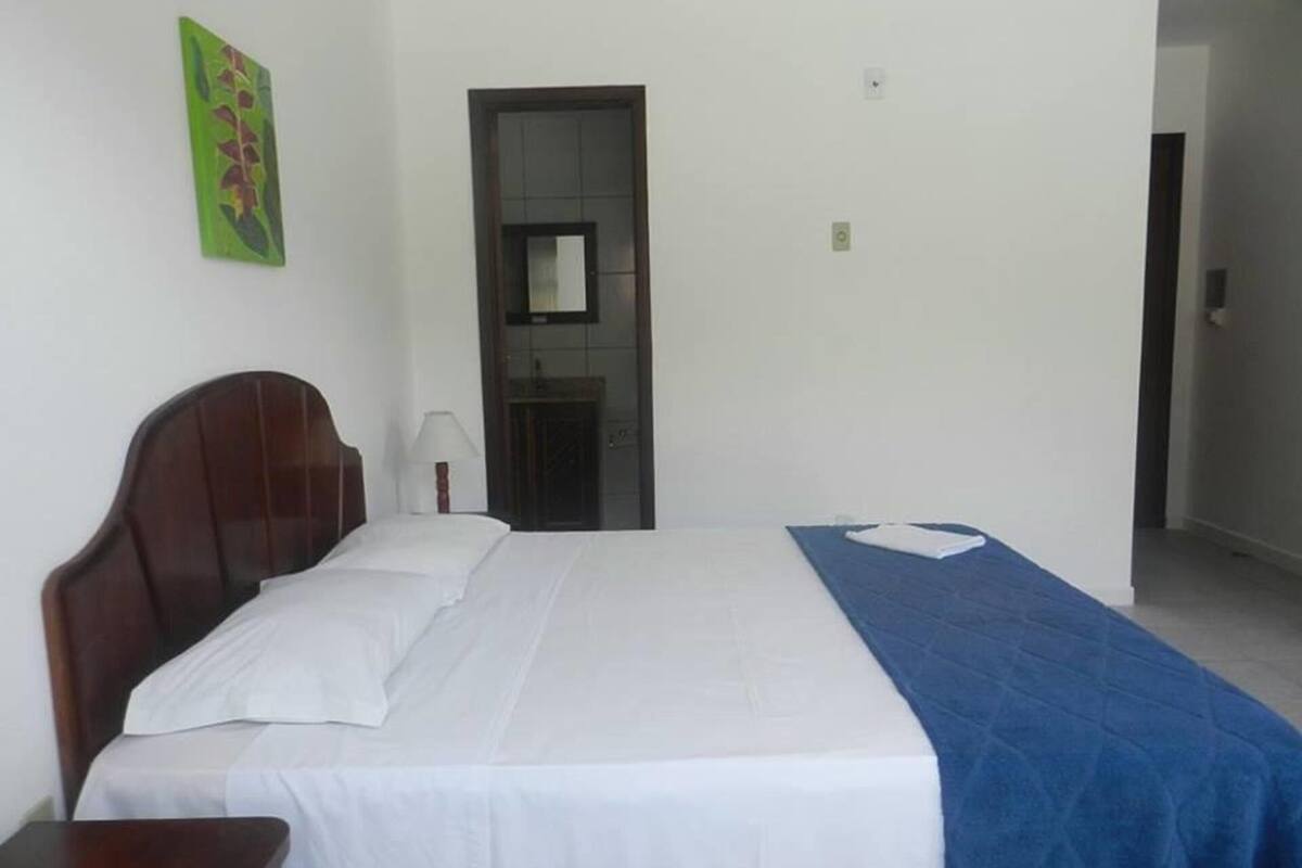 Minibar, caja fuerte, wifi gratis y ropa de cama