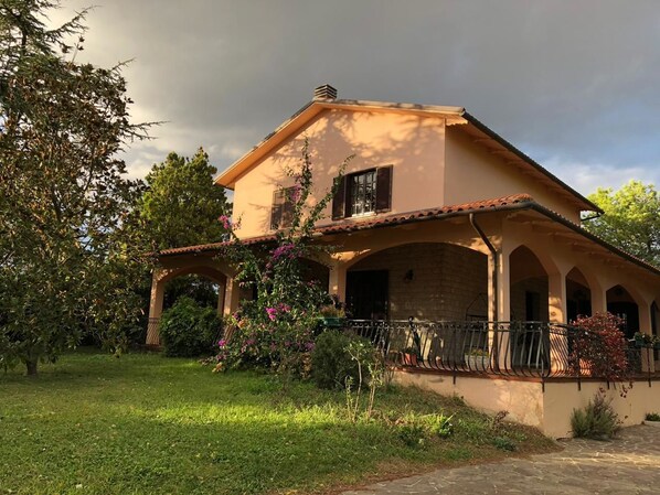 Aire de pique-nique/barbecue