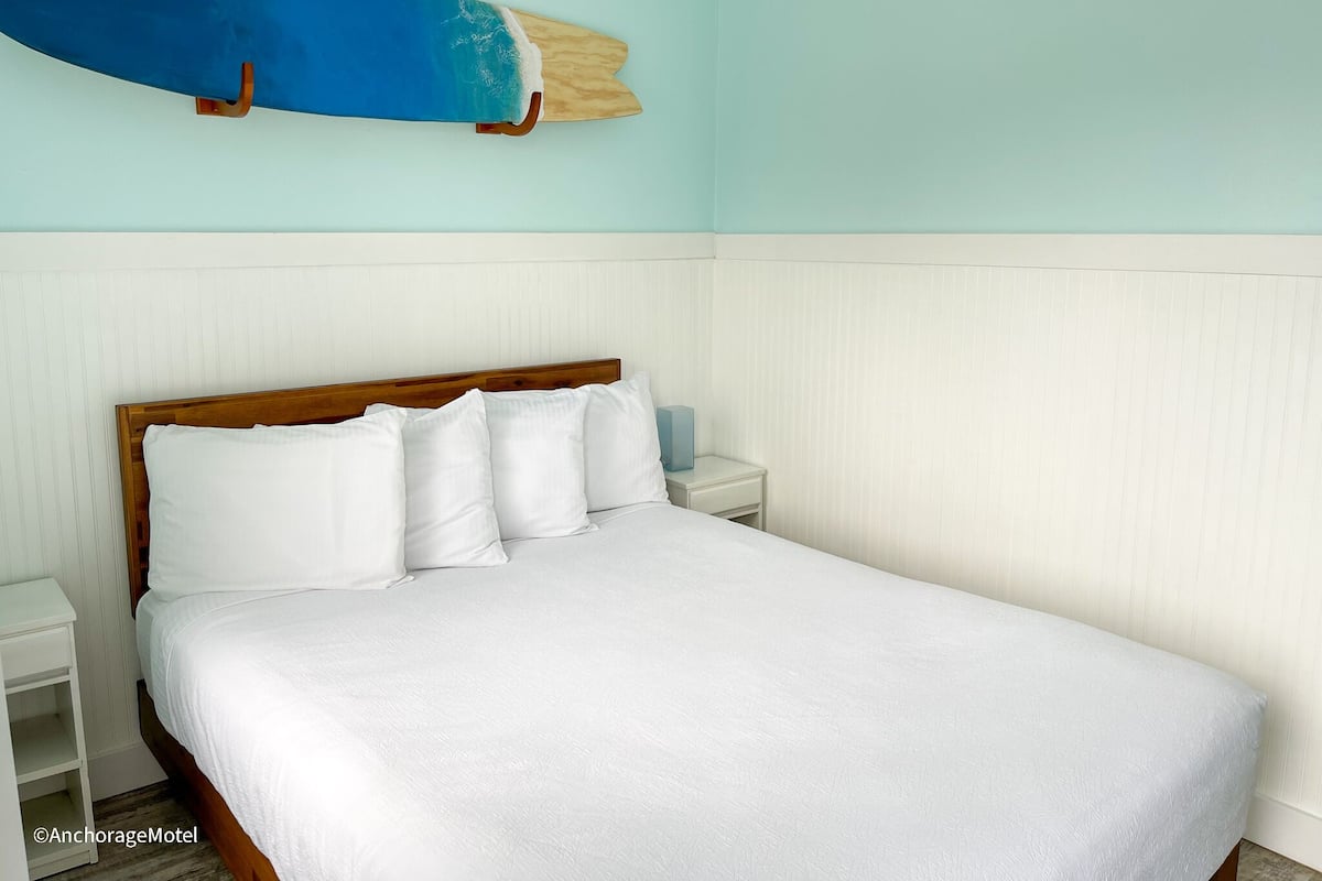 Junior Suite, Kitchen, Pet Friendly, Fees Apply | Down comforters, individually decorated, individually furnished