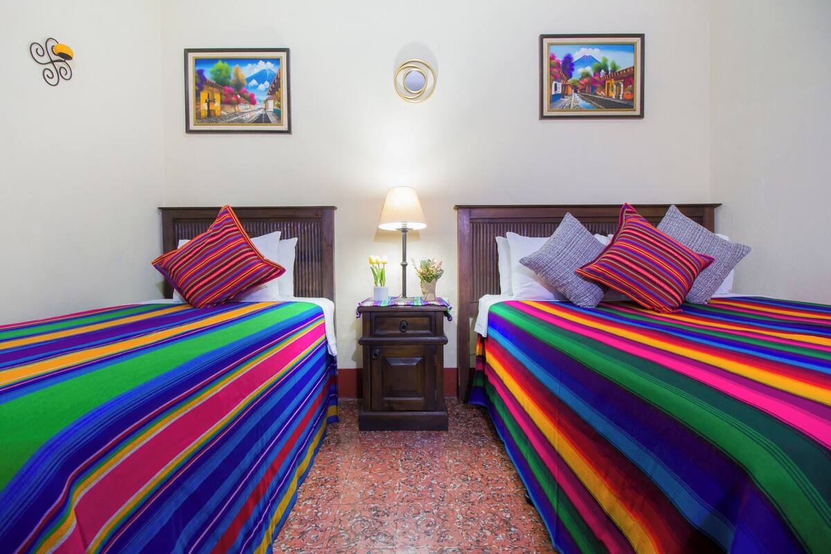 Basic Twin Room | In-room safe, desk, iron/ironing board (on request), free WiFi