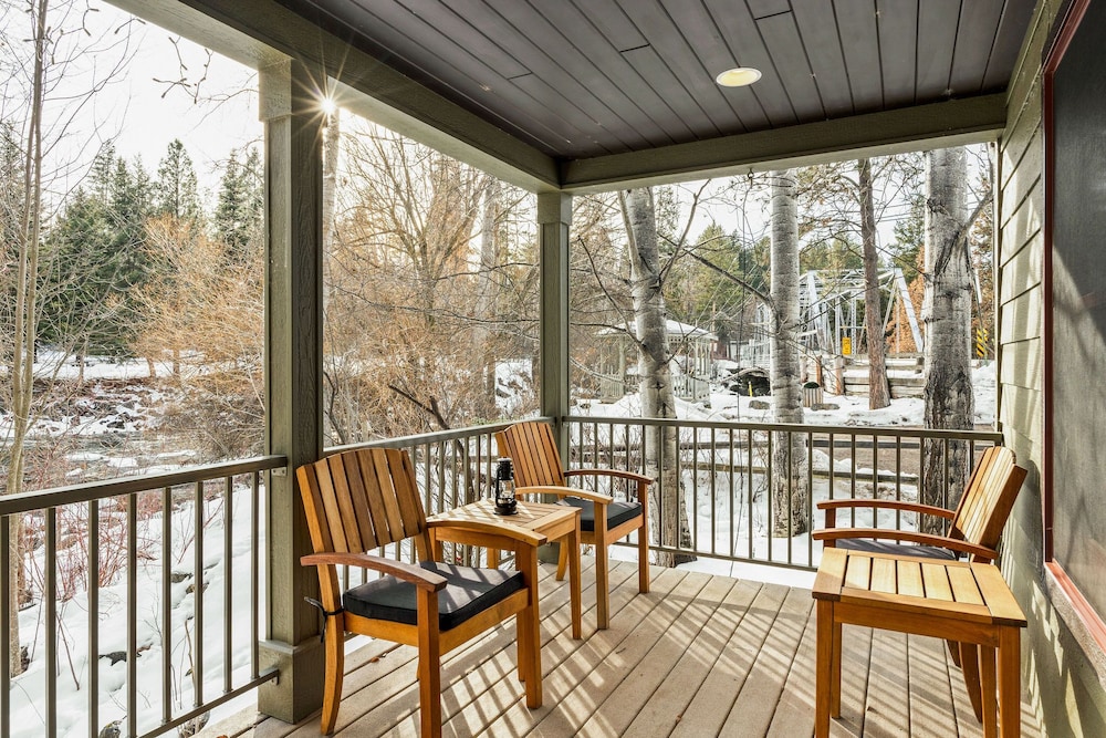 The Cottages at Bigfork by null