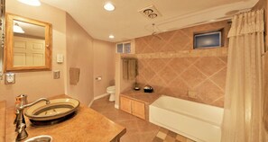 Bathroom - Downtown House with a Big Back Yard (Salt Lake City)