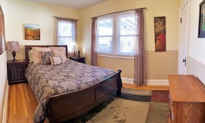 豪華獨棟房屋, 5 間臥室, 熱水浴缸 | 1 間臥室、高級寢具、Tempur-Pedic 床墊、書桌