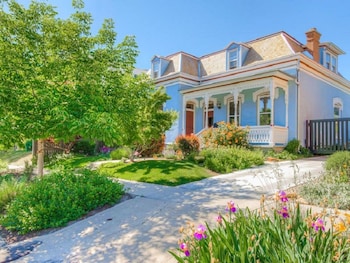 613 3rd Ave by Wasatch Vacation Homes