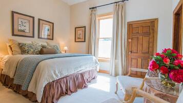 1 bedroom, premium bedding, desk, iron/ironing board