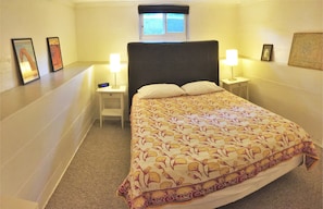 Nhà Exclusive, 3 phòng ngủ, bếp | 3 phòng ngủ, bàn, bàn ủi/dụng cụ ủi quần áo