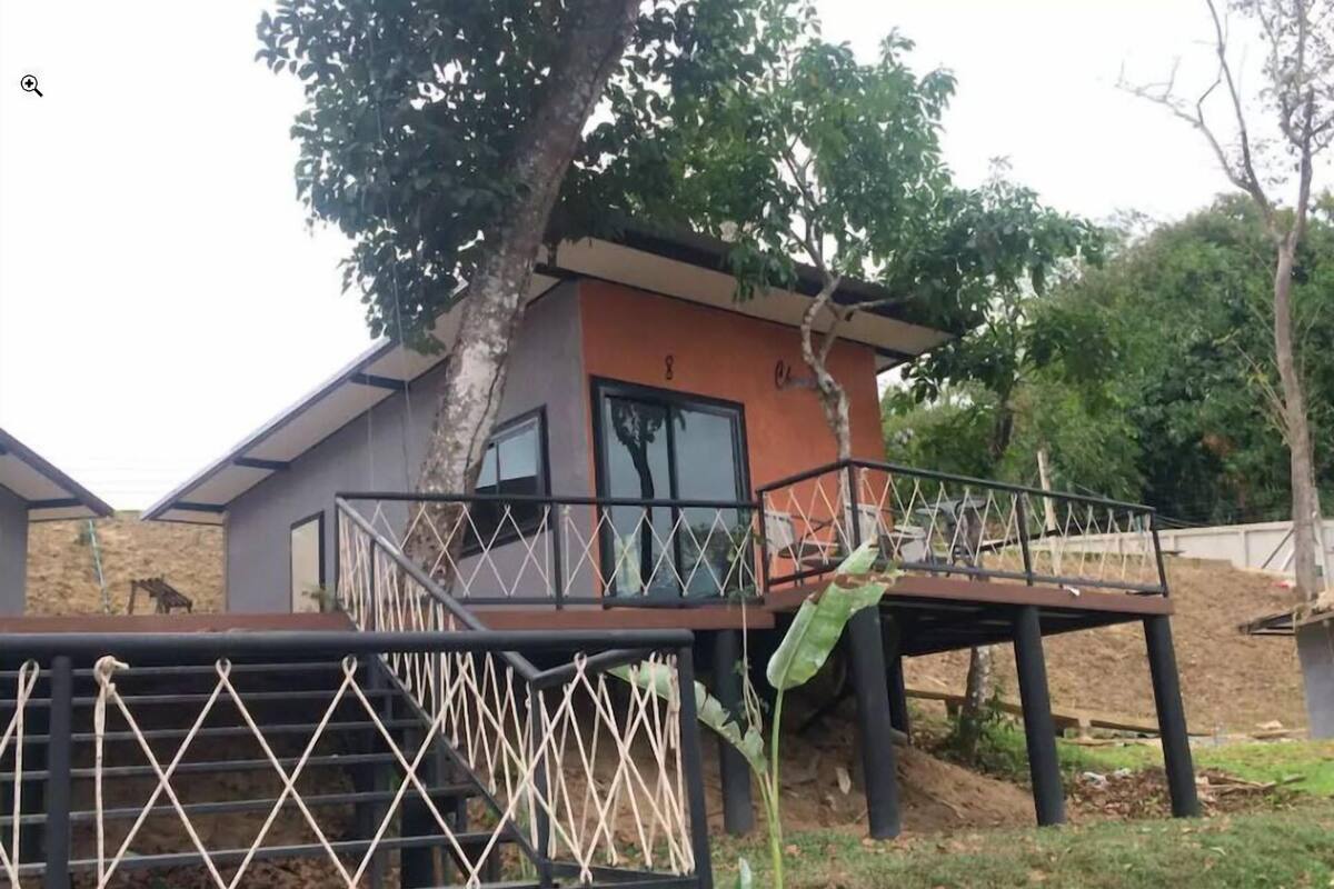 Kamar Keluarga | Tirai kedap cahaya dan Wi-Fi gratis
