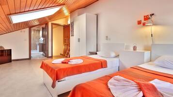 2 habitaciones, tabla de planchar con plancha, wifi y ropa de cama