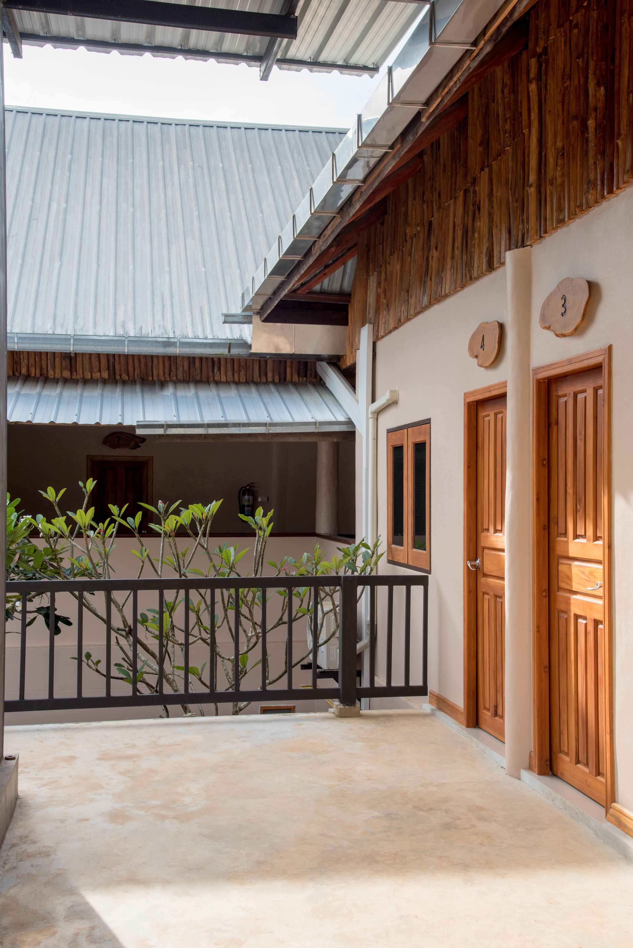 ลานระเบียง/นอกชาน