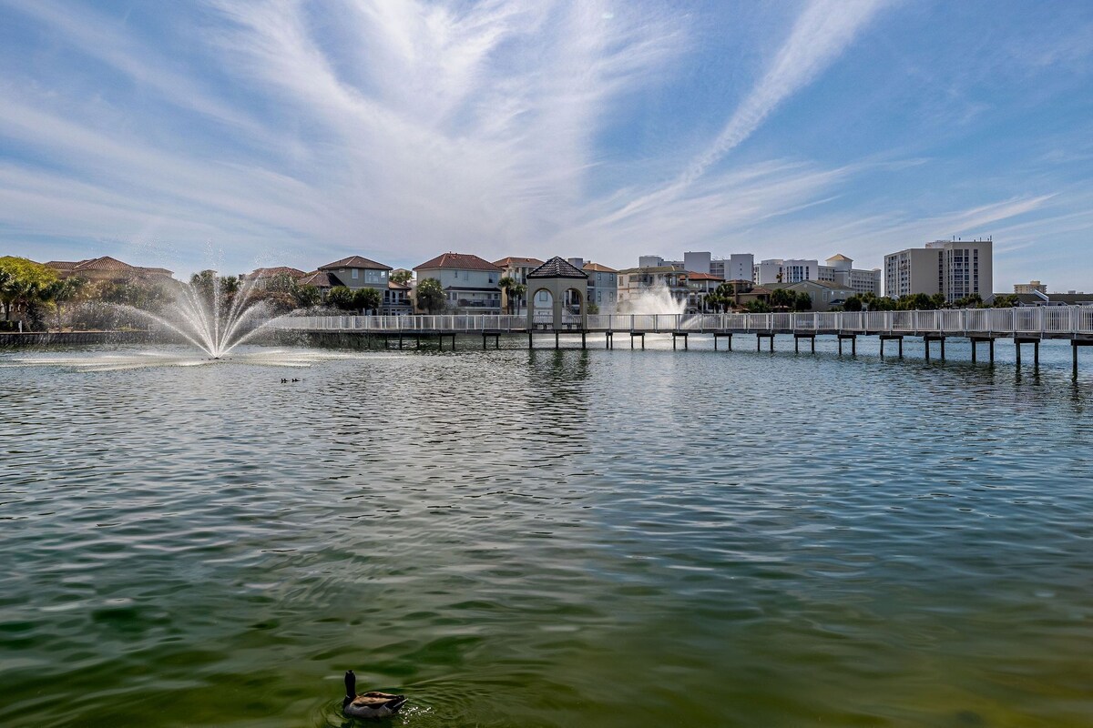 Photo 5 of SPACIOUS PROPERTY 455 FEET WALK TO BEACH -PRVT POOL/FISHING/PETS/COMMUNITY POOL