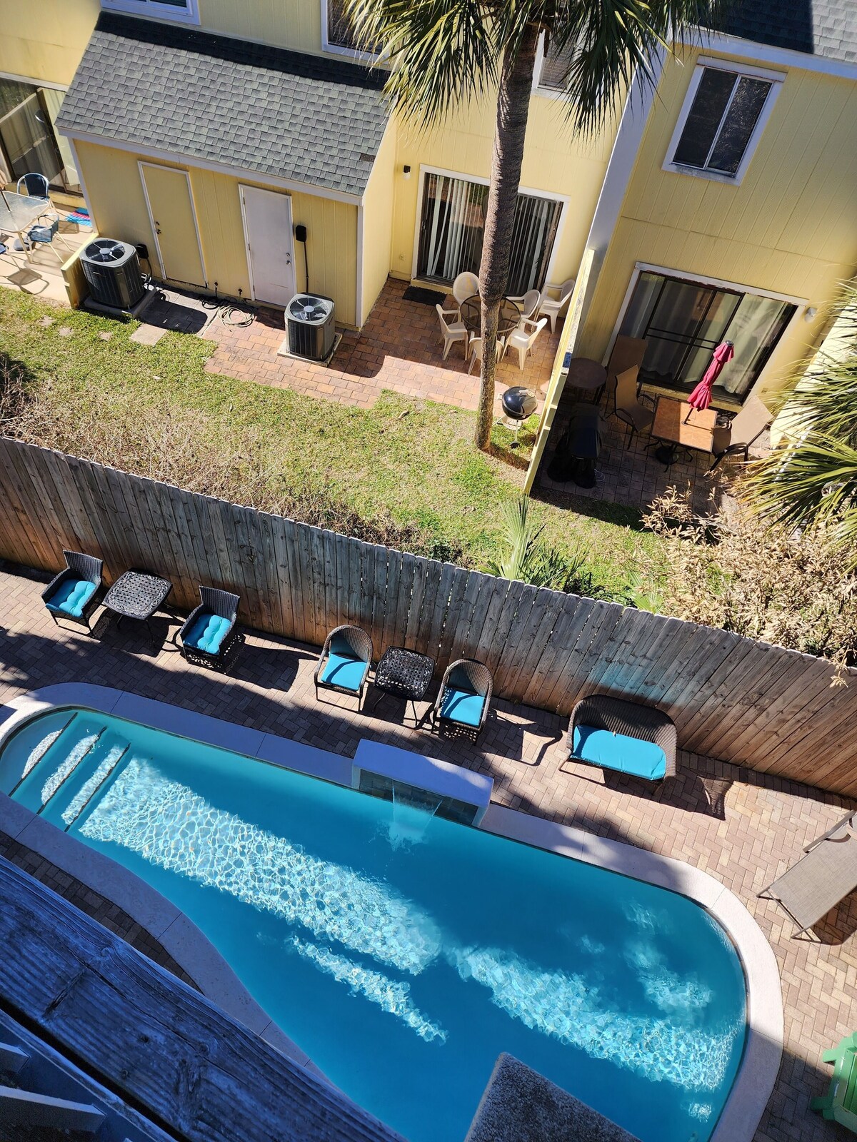 Photo 8 of SPACIOUS PROPERTY 455 FEET WALK TO BEACH -PRVT POOL/FISHING/PETS/COMMUNITY POOL