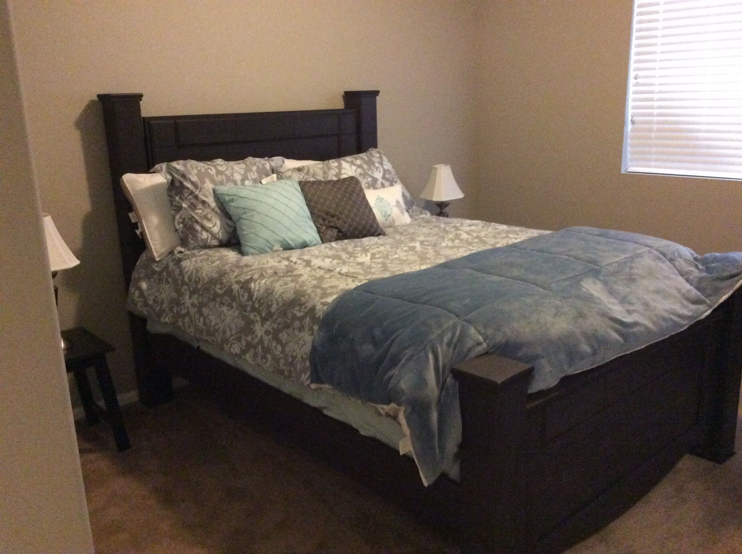 2 多间卧室、熨斗/熨衣板、WiFi、床单