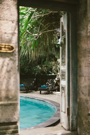 Exterior detail - Honeymoon Guesthouse (Ubud)