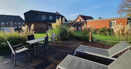 Casa-mia: Bungalow Stella mit kleinem Garten und Sonnenterrasse