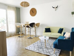 Flat-screen TV - Very nice T3 near lake and old town with large terrace (Annecy)