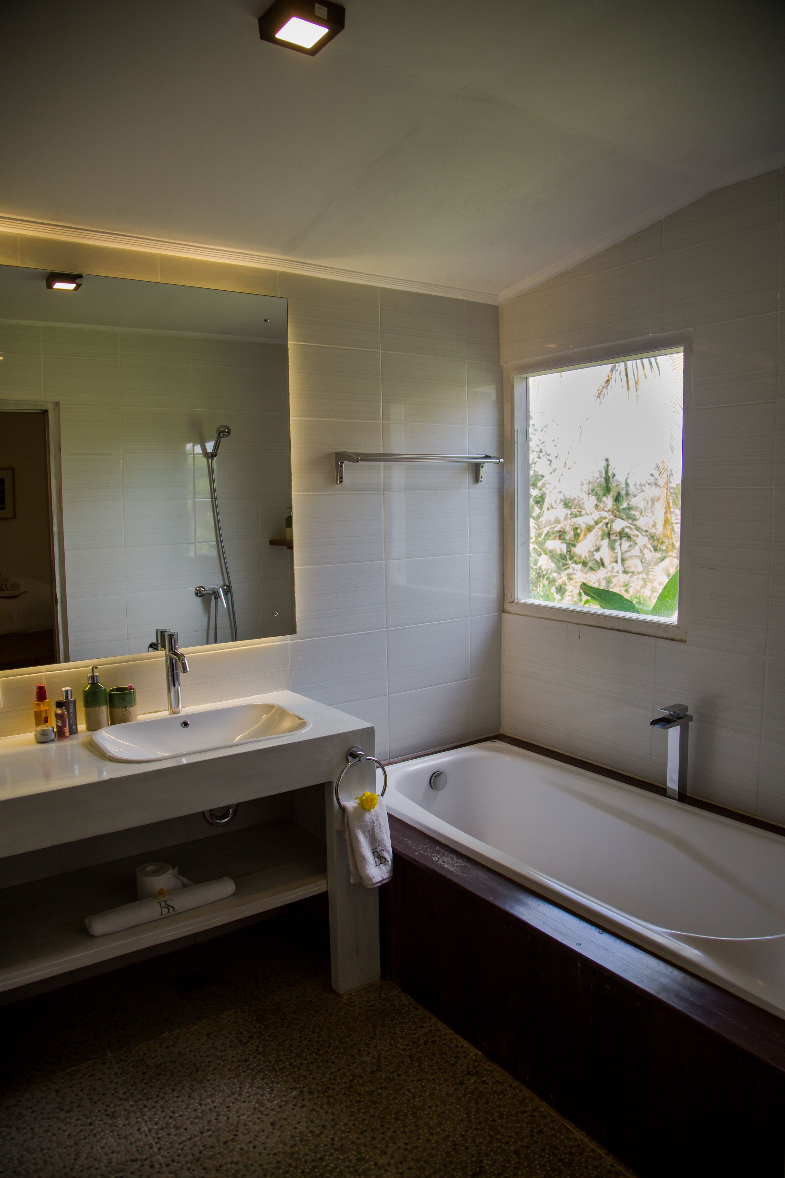 biu one-bedroom deluxe villa | 1 bedroom, premium bedding, desk, free wifi