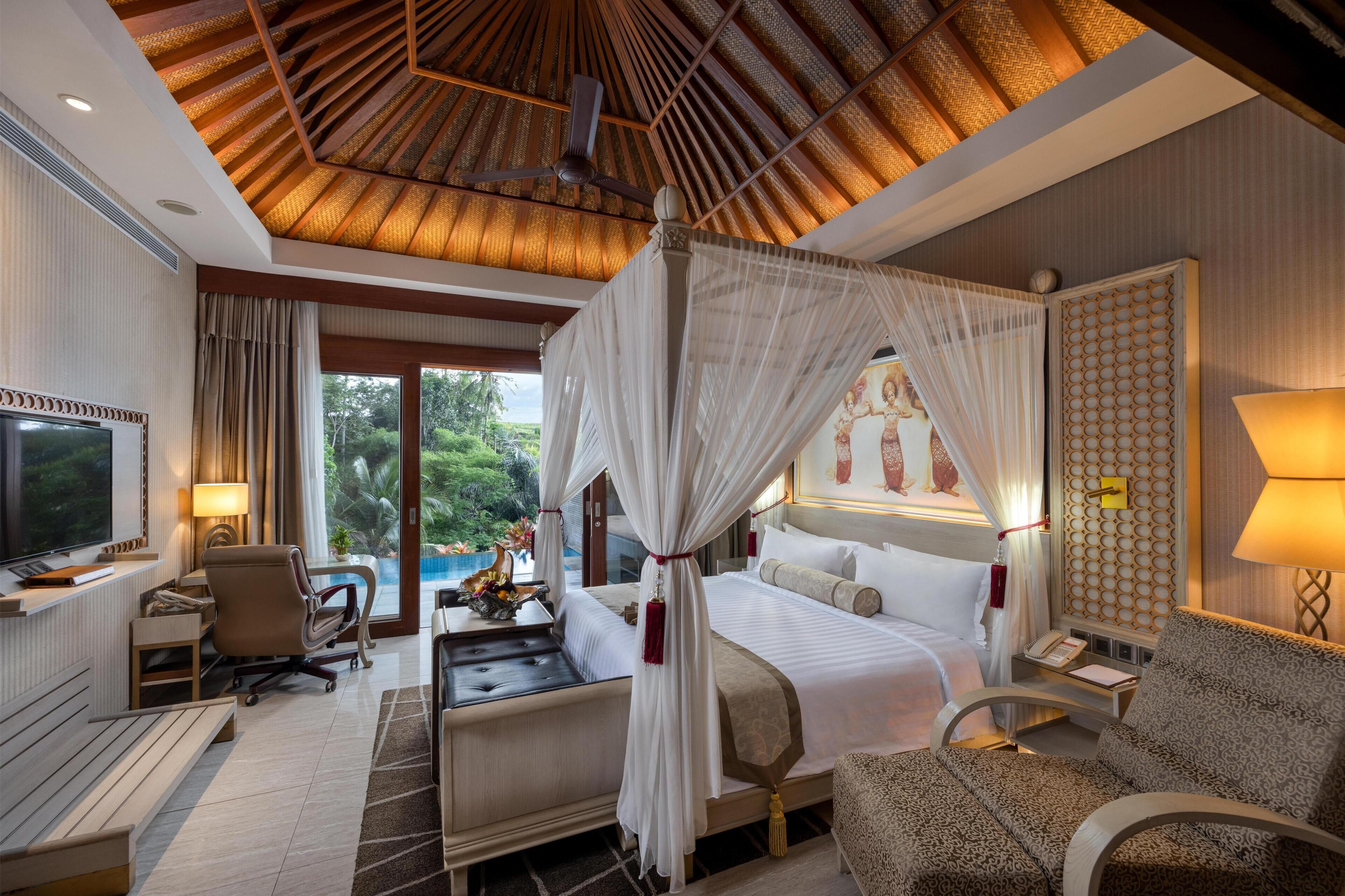 Premium bedding, pillowtop beds, minibar, in-room safe