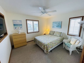 4 habitaciones, escritorio, tabla de planchar con plancha y wifi gratis 