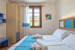 3 bedrooms, desk, iron/ironing board, travel cot - Spectacular Villa with independent pool for 8 people near the beach (Alghero)