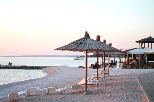 Villa with private pool on 3000 m2, beach 5 km away