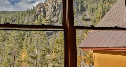 Trappers Crossing in Keystone