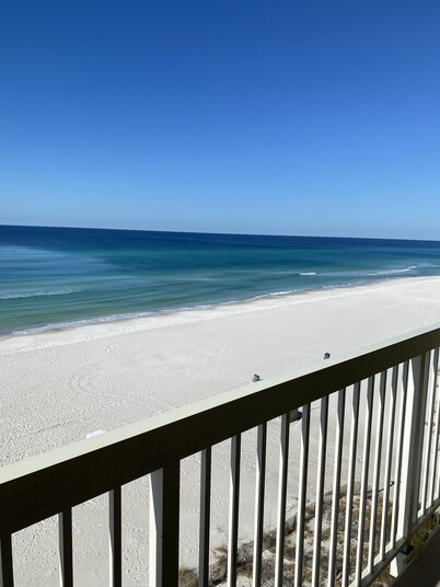 Celadon 5th-Floor Beach-View Unit — Pools, Hot Tubs, Tennis & Pickleball
