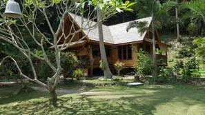 Property grounds - Sabai Corner Bungalows (Ko Yao)