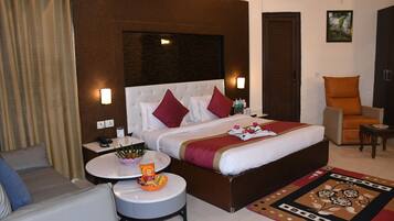 Camera Standard, 1 letto king | Biancheria da letto ipoallergenica, una cassaforte in camera