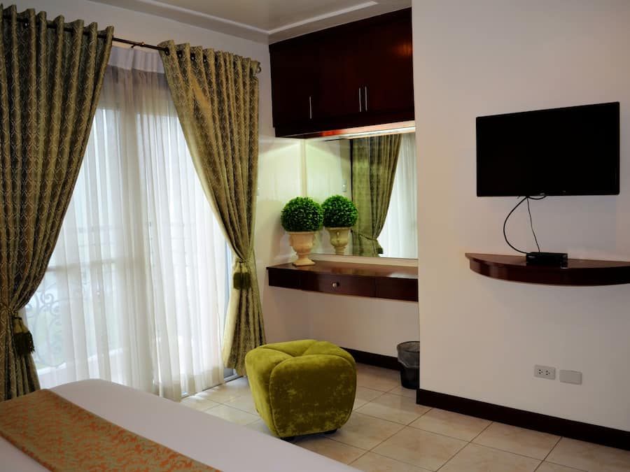 Apartment, Terrace | 2 bedrooms, in-room safe, blackout drapes, free WiFi