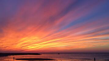 Sillas reclinables de playa, toallas de playa