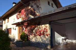Exterior - CHALET IN JACA. SKI. PRIVATE POOL (Jaca)