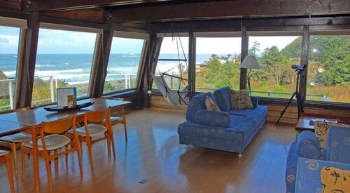 Panoramic Ocean Views & Hot Tub on Secluded Oregon Coast  Oswald West State Park