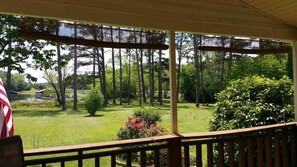 Property grounds - Directly On Lake Guntersville! Boat House Included! Special price winter months! (Guntersville)