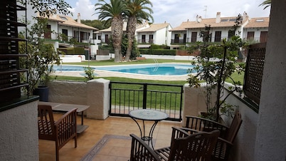Easy walk to center Sitges, to beach(600m)Gated garden,pool,Free Wifi,Air condit