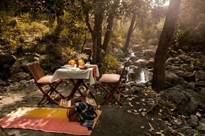 BBQ/picnic area - The Rangers Reserve - Corbett (Nainital)