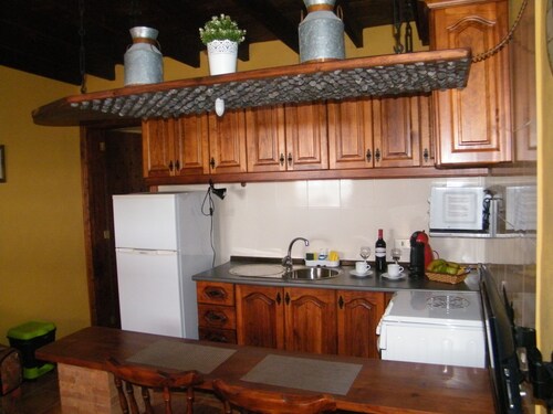 MAA-HOUSE YACO      
