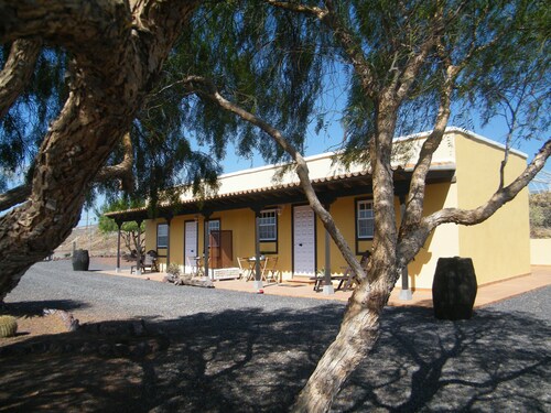 RURAL HOUSE YACO      