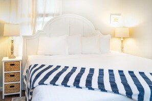 3 bedrooms, desk, iron/ironing board, travel cot