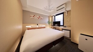 Double Room, Non Smoking | Down comforters, desk, blackout drapes, iron/ironing board - Shinsaibashi Higashi Crystal Hotel (Osaka)