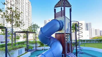 Children’s play area – outdoor