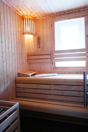 Sauna - Relax under thatch with sauna, fireplace and sea - 5 star holiday home (Rerik)