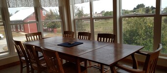 Ferndale BluffHouse --  Farm House sleeps 9; 10 acre former dairy