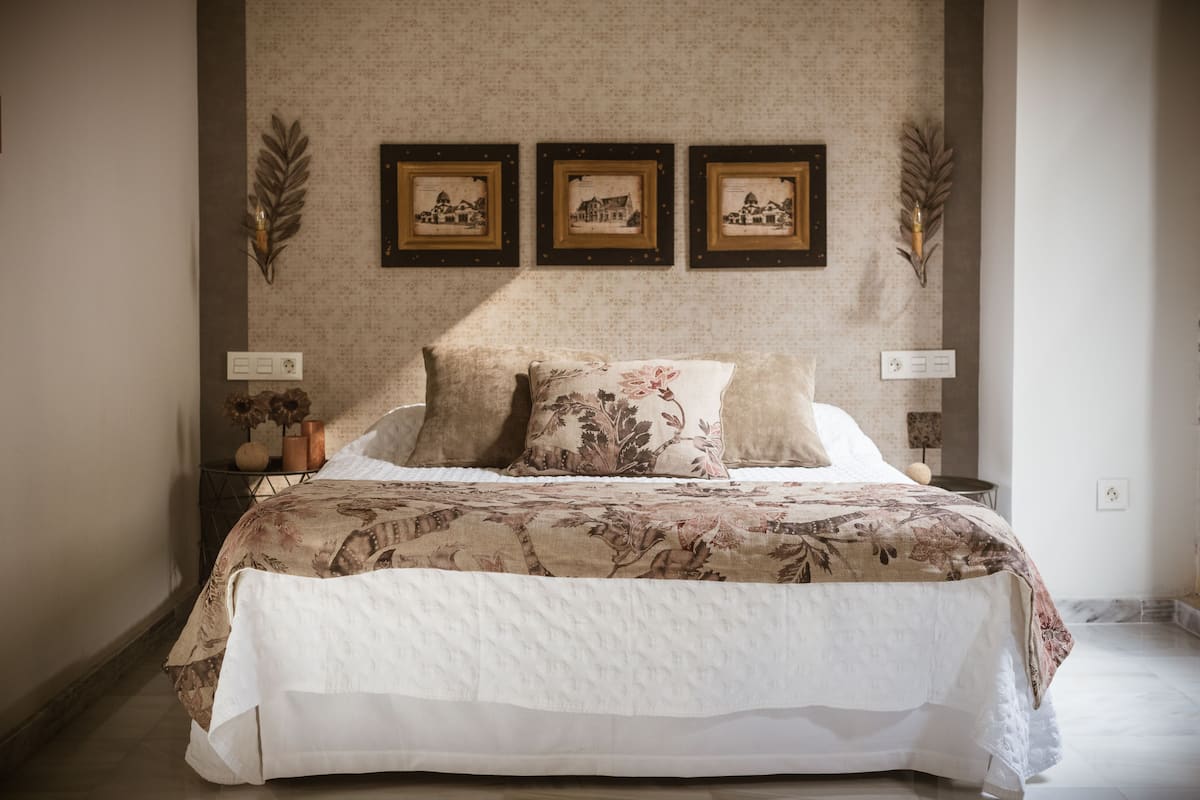 Deluxe studio, privébadkamer | 1 slaapkamer, luxe beddengoed, donzen dekbedden