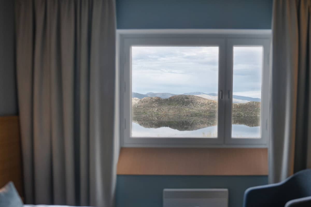 Blendingsgardiner, wi-fi (inkludert) og sengetøy