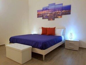 Premium bedding, minibar, in-room safe, desk - ApArt City Naples B&B (Naples)
