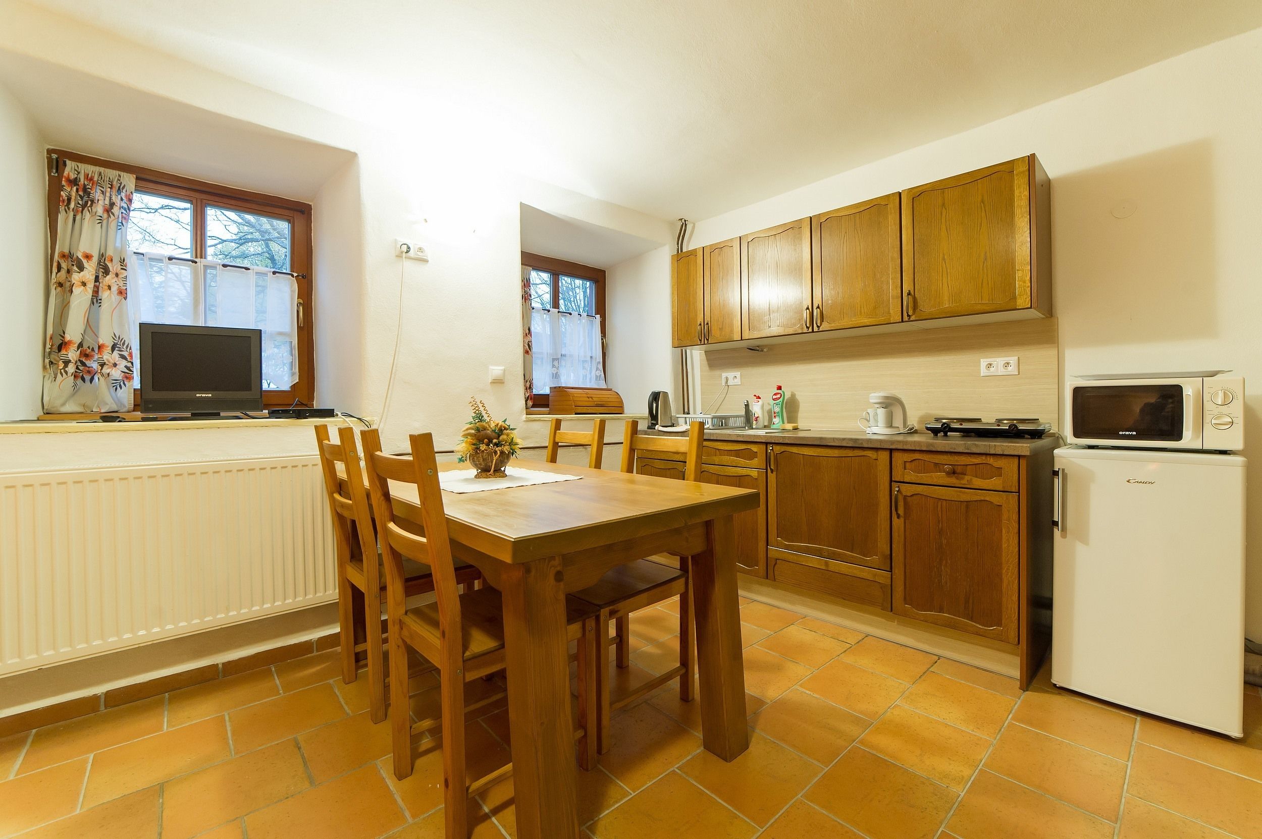Classic-Apartment, Badewanne | Eigene Kochnische | Kühlschrank, Mikrowelle, Herdplatte, Wasserkocher mit Kaffee-/Teezubehör