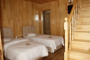 Habitación familiar | Insonorización, wifi gratis y ropa de cama