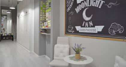 Moonlight Inn Guest House
