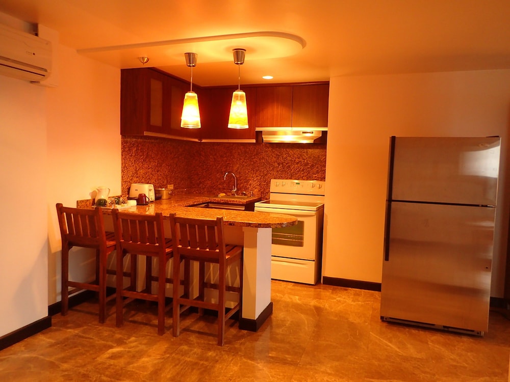 Cliffside Hotel by null